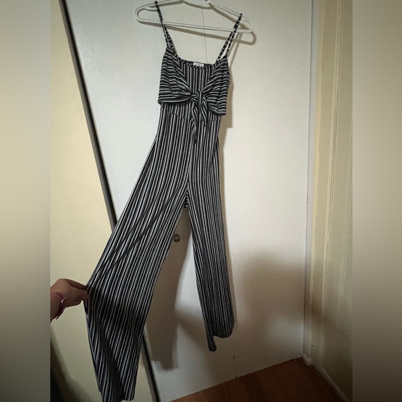 Ladies extra small Pants romper - Picture 2 of 4